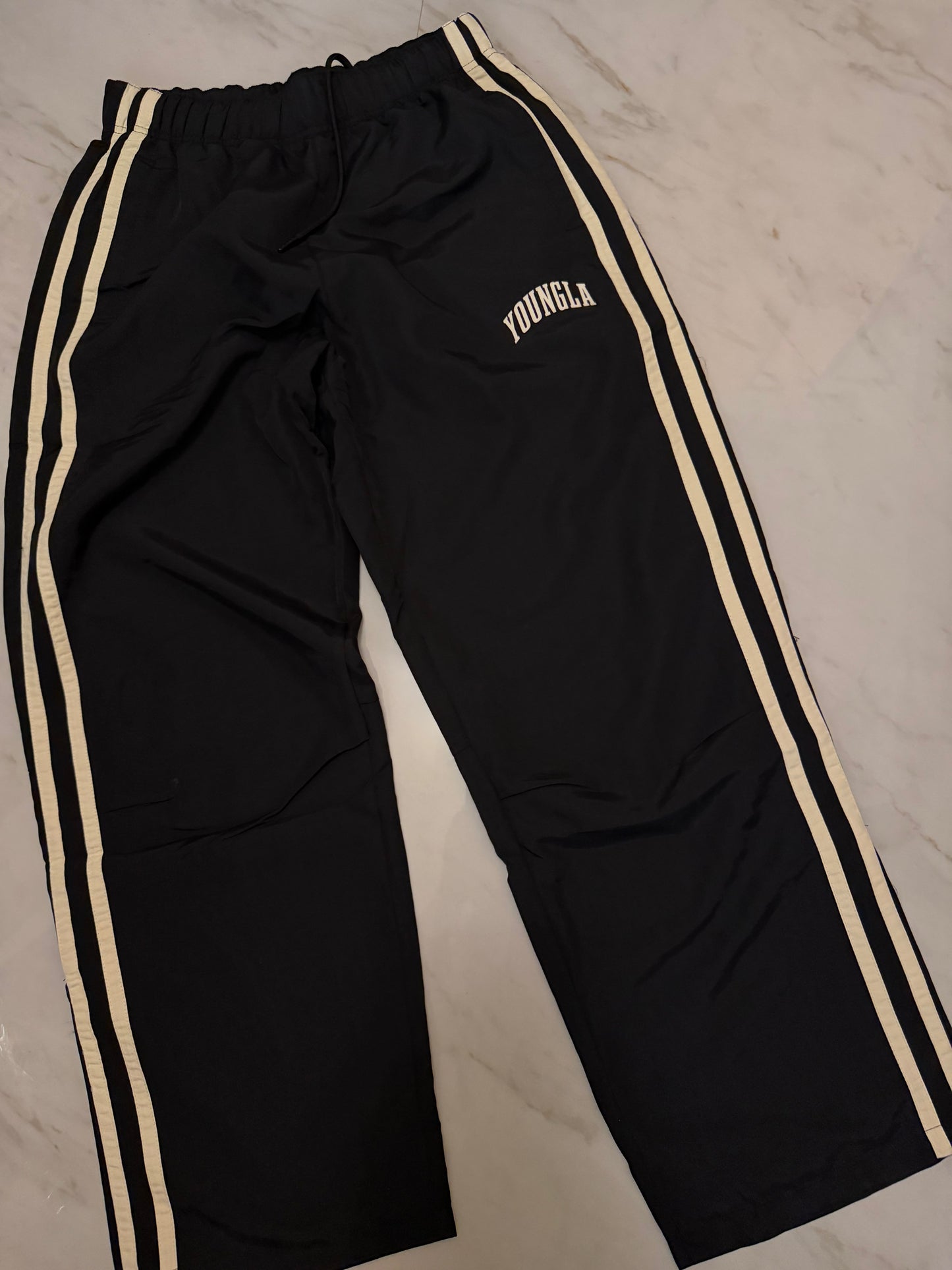 Track pants YoungLa tela rompevientos