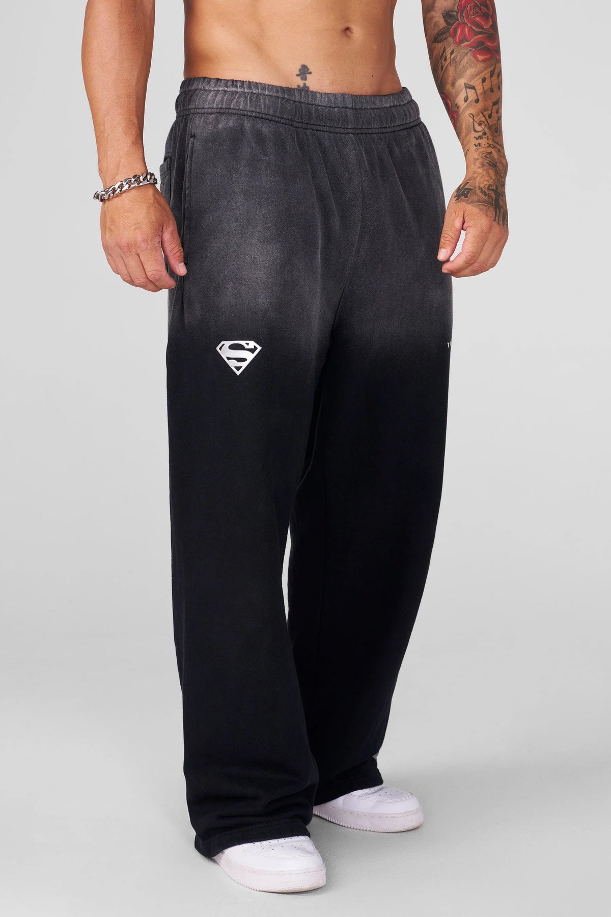 2032 - Superman Sweats Black Wash YoungLa