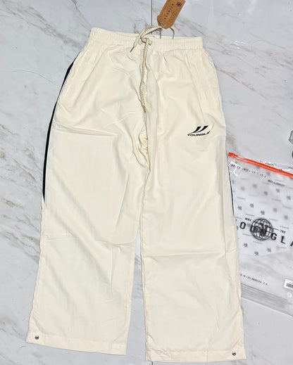 jogger white