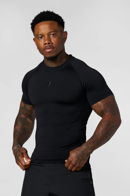 4339 - Forme Compression Tees Black YoungLa