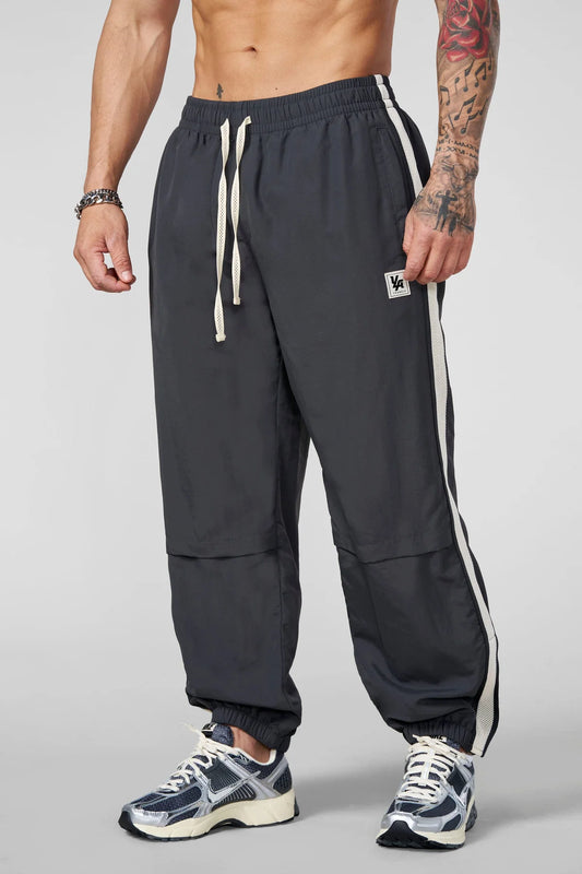 Sideline Jogger YoungLa tela rompevientos Nylon