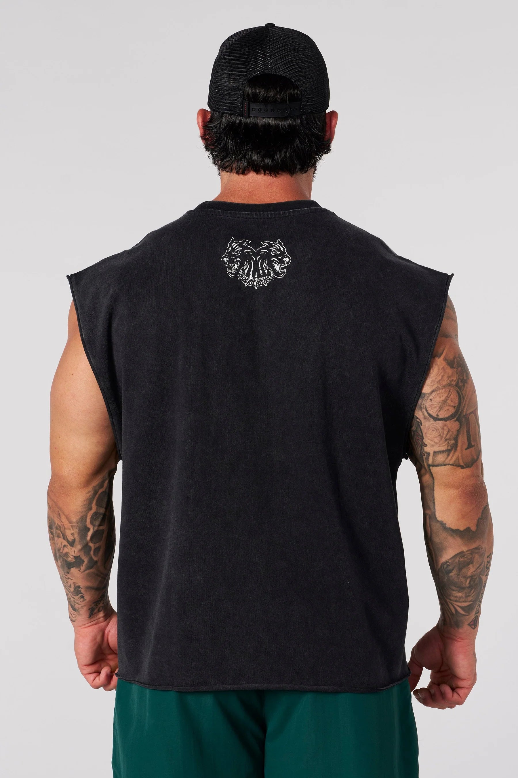 3044 - Tren Twins Badass Cut Offs color ROJO